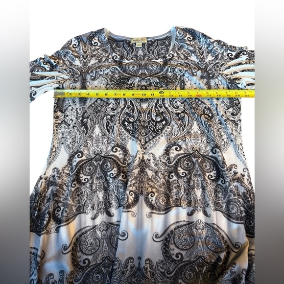 One World Live and Let Live Studded 3/4 Sleeve Top Women's Size Medium - Picture 14 of 15